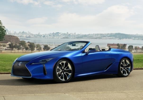 Seit dem 1. Februar 2021 ist das aufregendste Cabriolet im Premium Segment bei allen Lexus Partnern in der Schweiz erhältlich. 